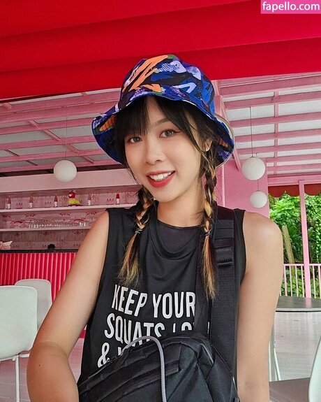 Wolfsbanee hd actress archive