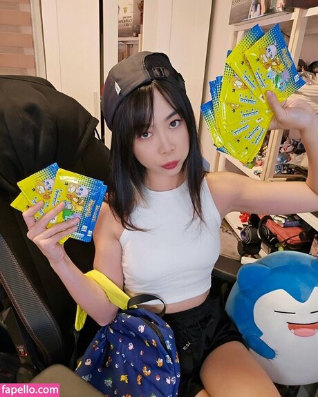 Wolfsbanee porn star photo