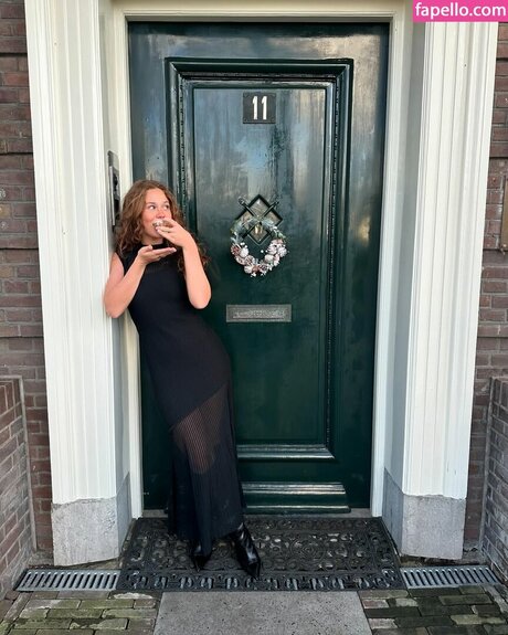 Rhode Kok hot star gallery