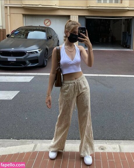 Rhode Kok free pornstar pic