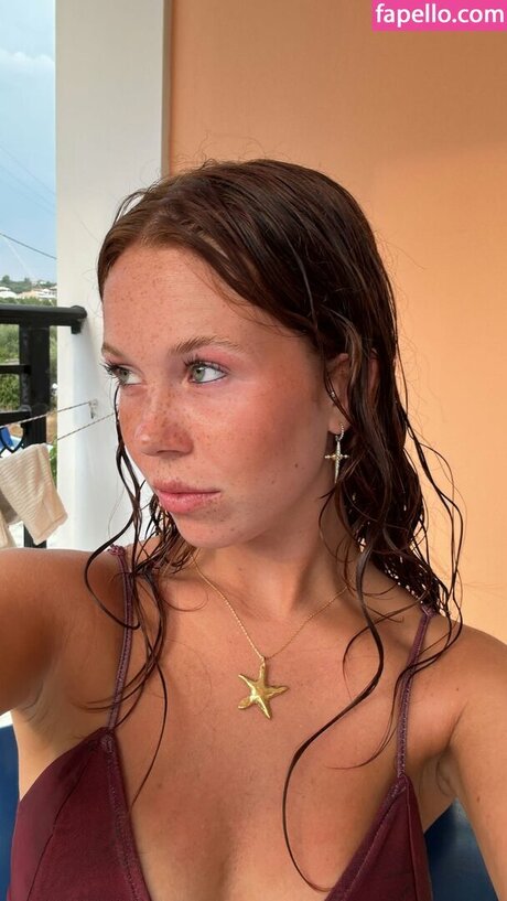 Rhode Kok model top img