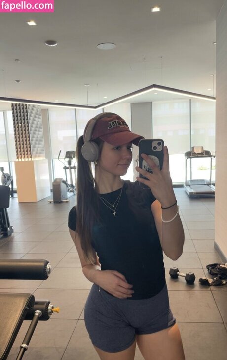 JFHailey nude star galleries