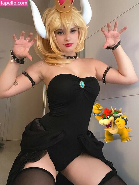 flat chested onlyfans hd img