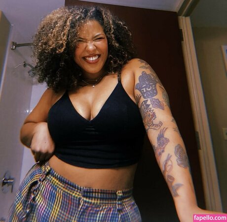 Willow Nightingale beautiful model galleries