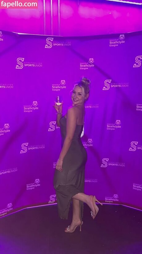 Lauren Duffy pornstar naked pic