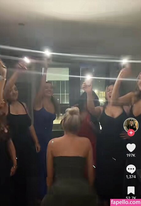 Lauren Duffy model porn pic