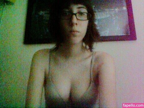 TwilightPalms free actress pic