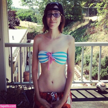 TwilightPalms nice actress pics