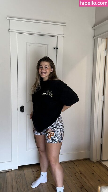 Esther Burden top actress gallery