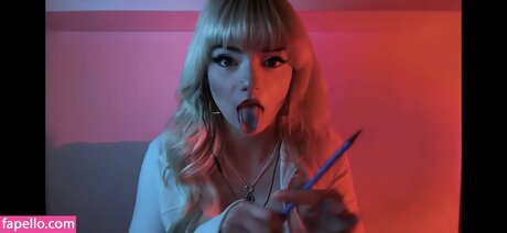 Emma s MySpace nudes actress images