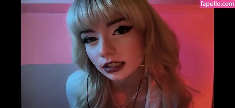 Emma s MySpace star erotic galleries