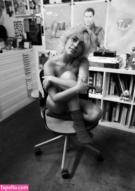 Blu Hunt model best photo