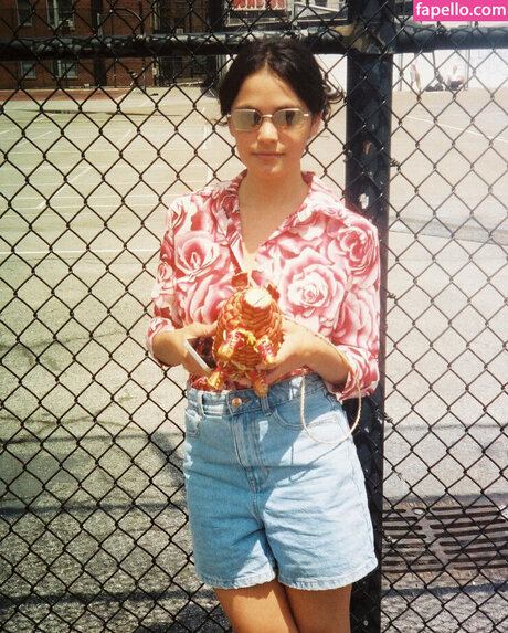 Blu Hunt sexy model images