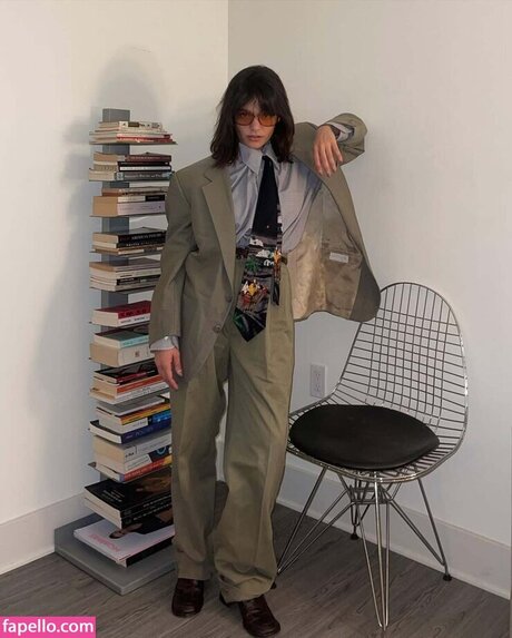 Blu Hunt hot pornstar photo