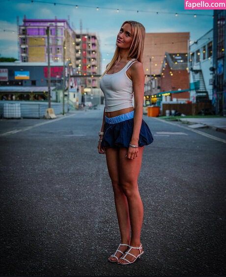 Bethany Webster model photos