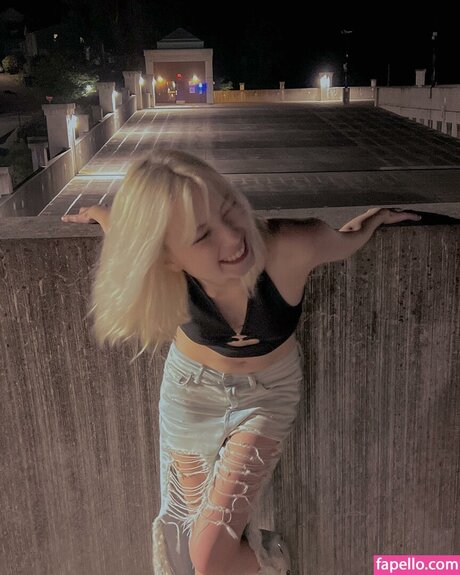 kayla wiggins erotic model image