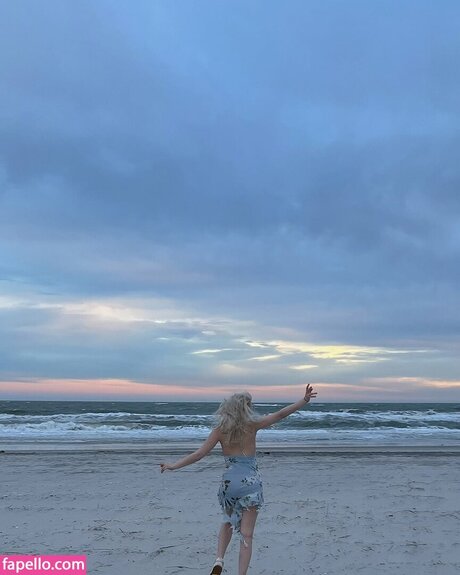 kayla wiggins model hd images