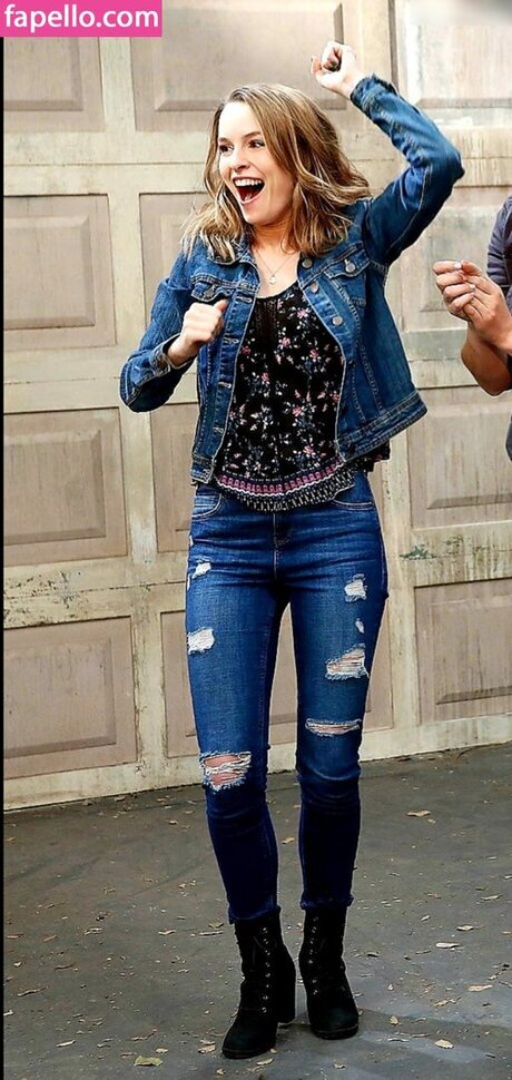 Bridgit Mendler pornstar nice archive