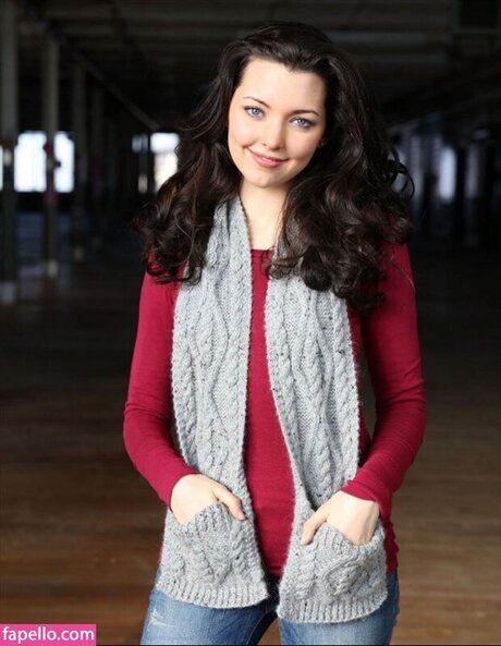 Jessie Farrell pornstar adult pic