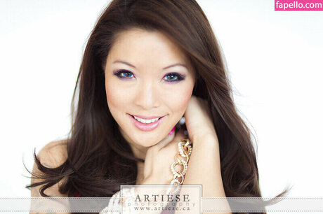 Stephanie Ly sexy star galleries