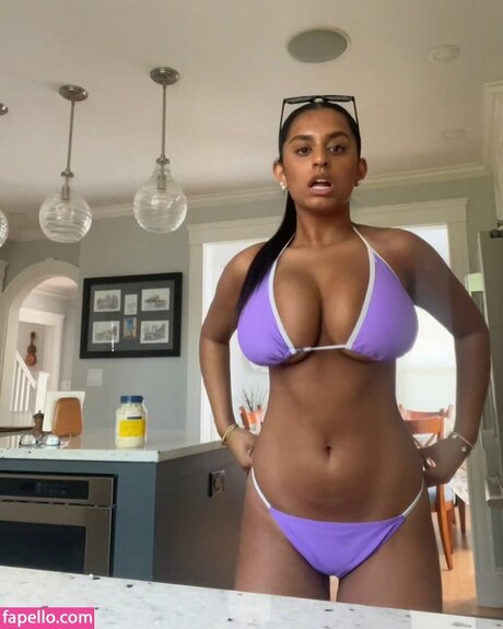 Honeypot1766 beautiful actress pic