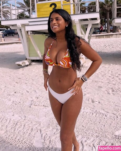 Honeypot1766 porn model pic