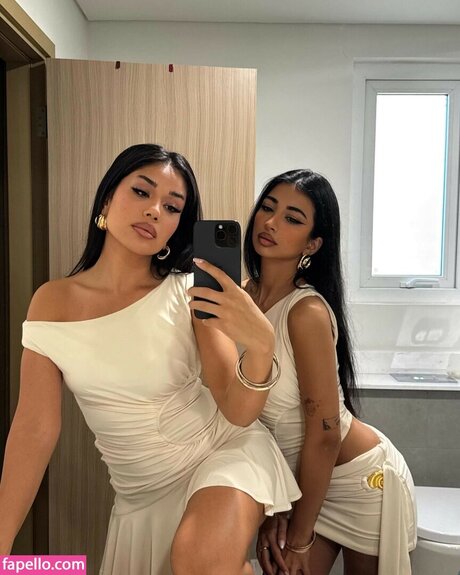 Iffat Marash porn model img