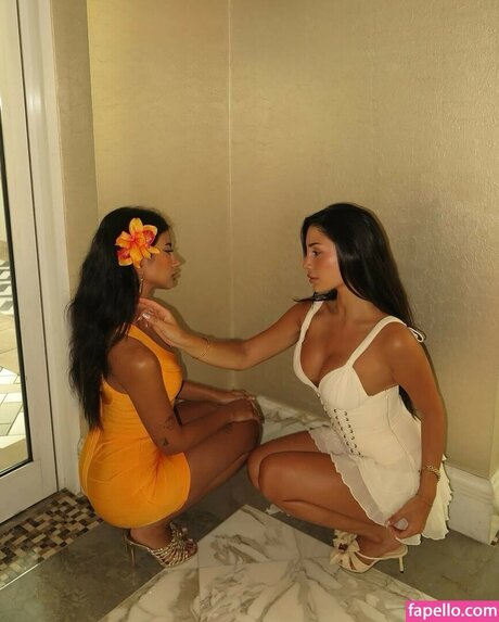 Iffat Marash star high quality photo