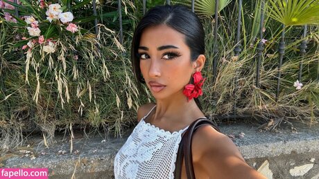 Iffat Marash model pornographic pictures