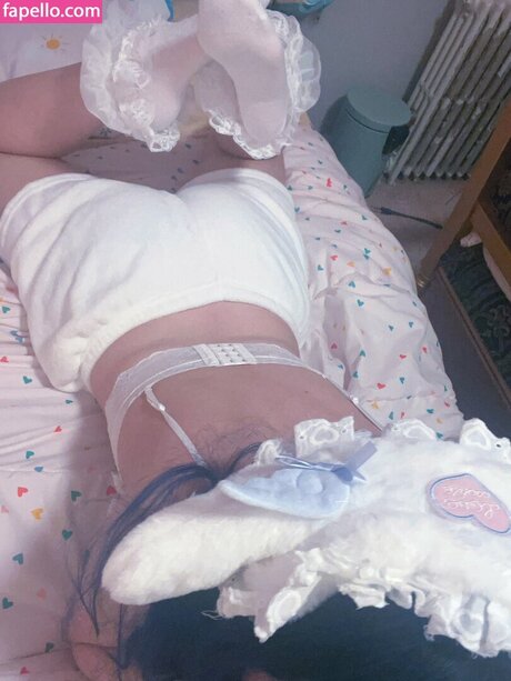 LittleNiiVT art model picture