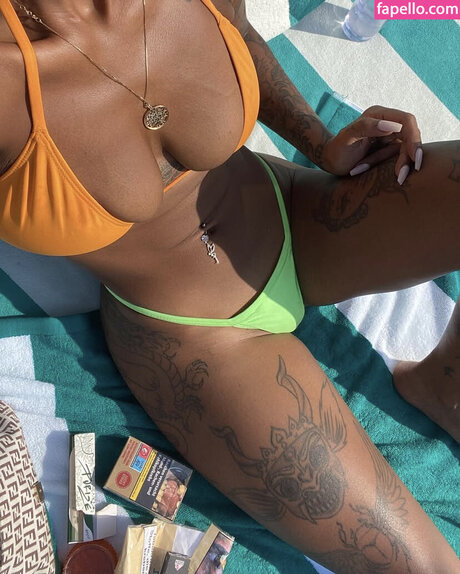 Nura Habib nudes pornstar pictures