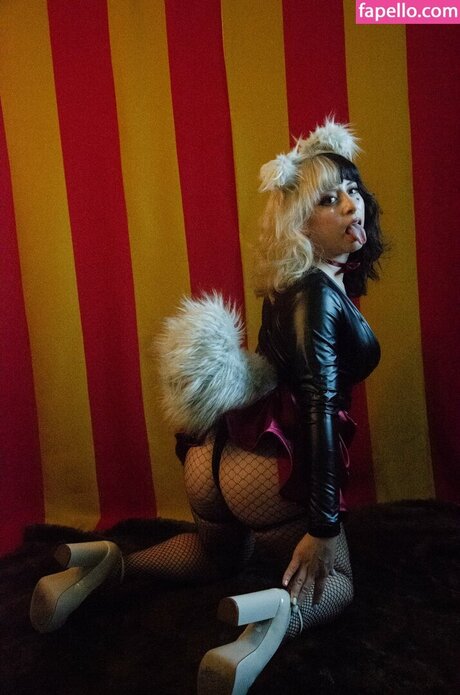 CubeCosplay beautiful actress photo