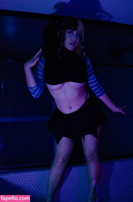 CubeCosplay adult model images