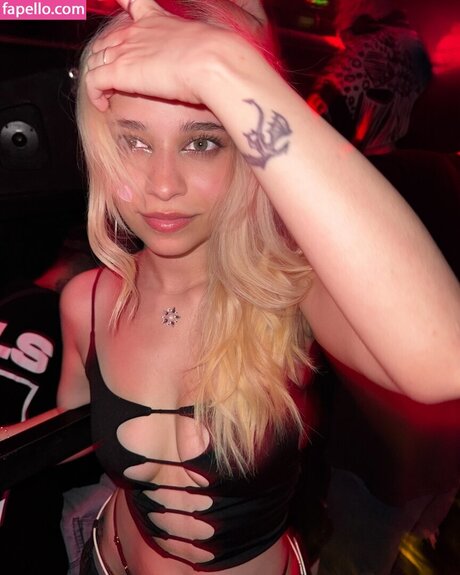 azura0618 star erotic picture