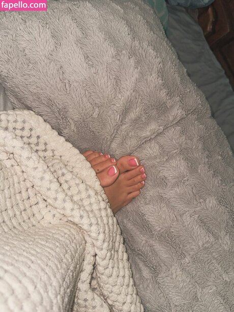 iam stphi naked model gallery