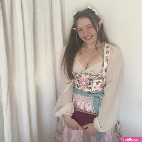 Iced Quokka pretty actress image