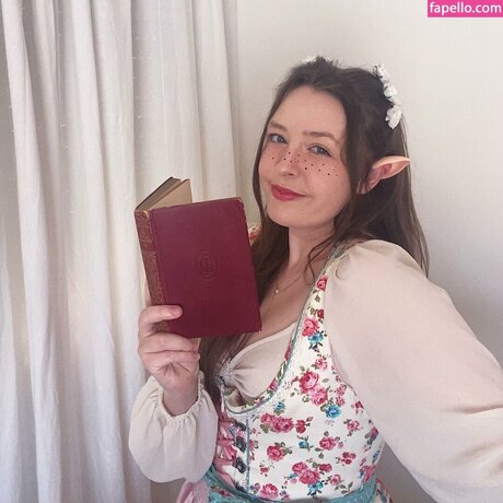 Iced Quokka pornstar sexy images