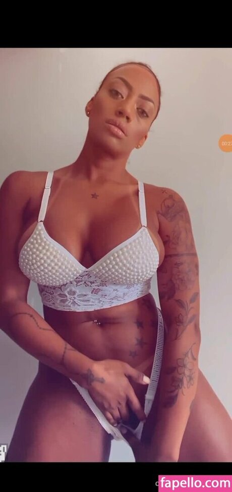 Janaina Sim es star gallery