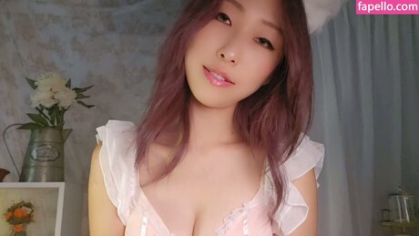 Nalbi ASMR pornstar adult image