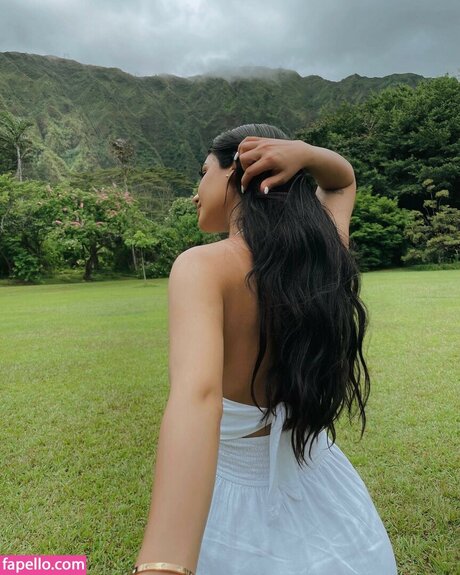 Zenoviajafar model high quality pictures