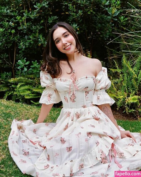 Bethcast naked star galleries