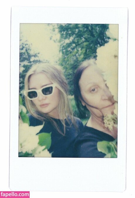 Anna Delvey star pornographic photo