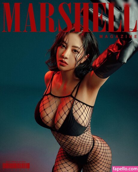 Tasha Young nude model photo