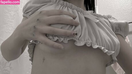 veildose nudes model archive