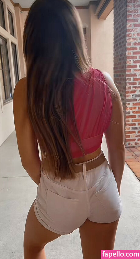 Kiara Louviere model top image