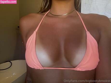 bigbootybrooks hot model pics