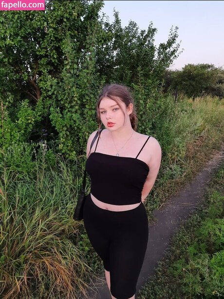 Evvoxi star nude pictures