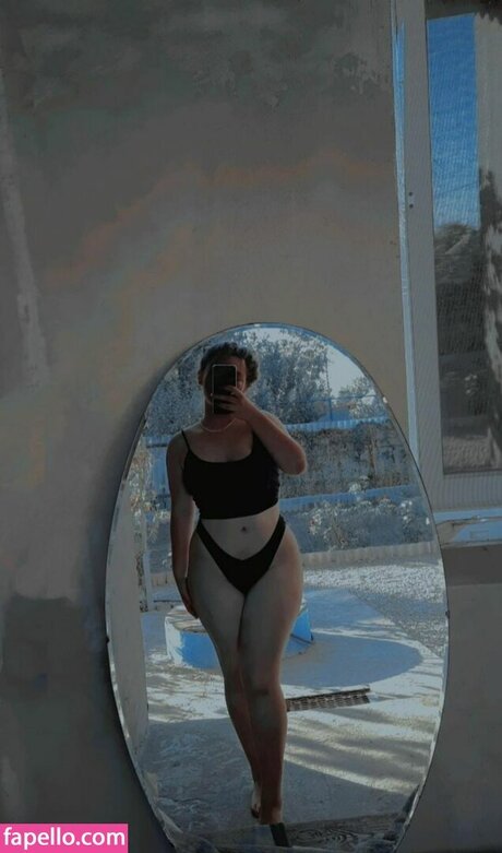 Evvoxi pornographic star gallery