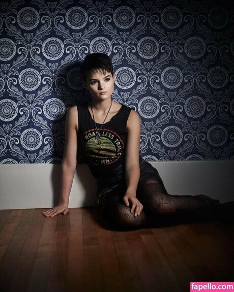 Brianna Hildebrand model hd img