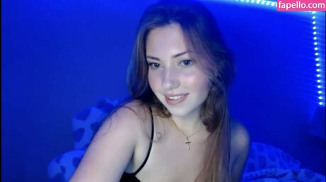 nenababyyy naked actress pics